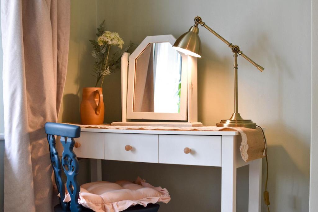 Cheerful 3 Bed Grade II Central Cottage サイレンセスター エクステリア 写真
