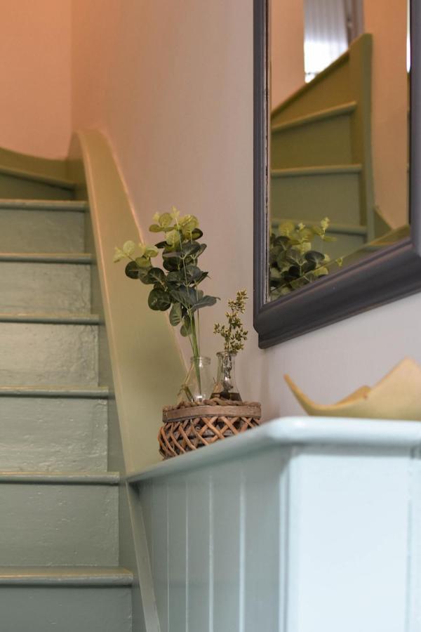 Cheerful 3 Bed Grade II Central Cottage サイレンセスター エクステリア 写真